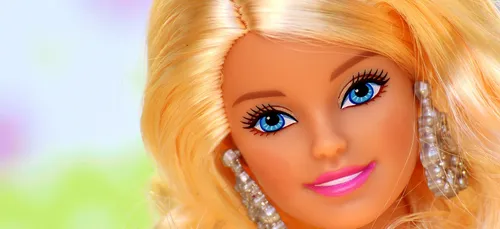 Barbie : la coiffure d'une poupée noire crée une vive polémique...