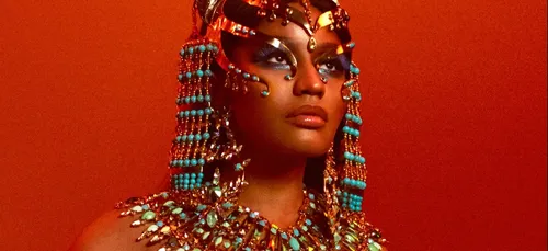 Nicki Minaj tease son nouveau projet  « Megatron »