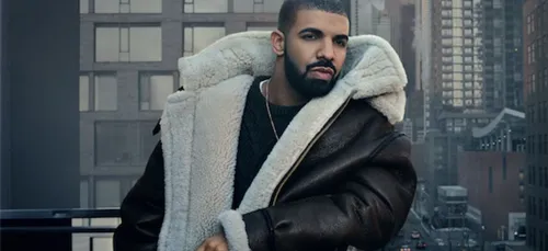 « Fuck Drake » : Pusha T insulte Drake en plein concert ! (Photo)