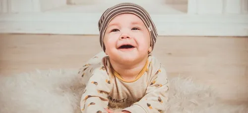 Voilà pourquoi il faut absolument parler normalement aux bébés