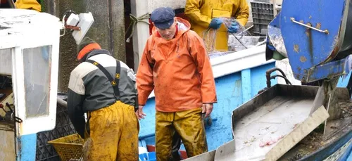 Un marin pêcheur condamné pour atteinte sexuelle en Gironde