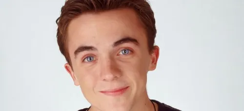 Frankie Muniz (Malcolm) : son appartement de 5 étages entièrement...
