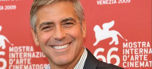 George Clooney : la première photo de ses jumeaux affole la toile !