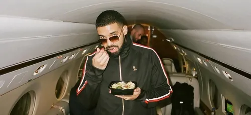 Drake méconnaissable : il publie une photo de lui enfant !