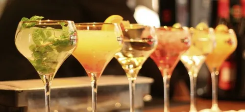 Contre le harcèlement, un bar crée un cocktail anti-relous