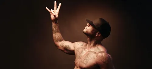 Booba : sa sœur le tacle violemment !