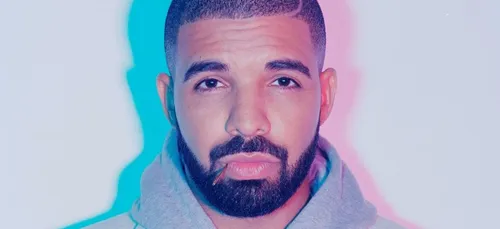 Drake présente un son inédit en plein concert (Vidéo)