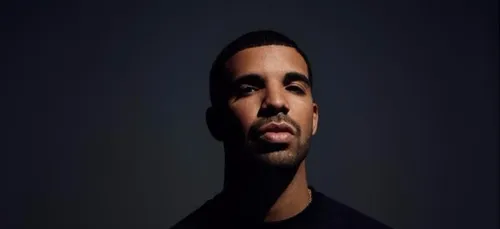 Drake collectionne les sacs Birkin de Hermès pour sa future femme