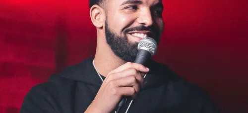 Drake : découvrez le prix hallucinant de sa coque d'Iphone (photo)