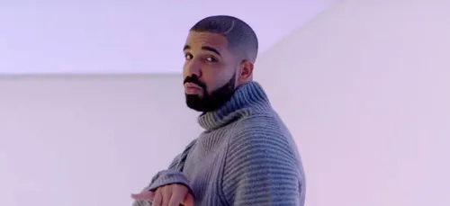 Drake rencontre sa plus grande admiratrice, l'actrice Millie Bobby...