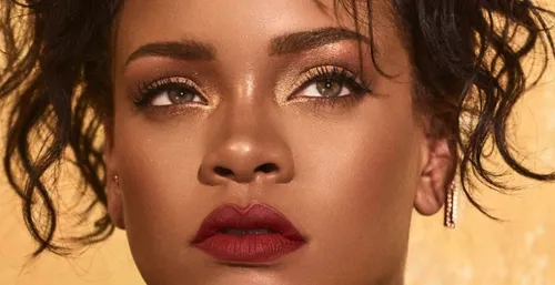 Rihanna : un album de morceaux inédits a été dévoilé sur la toile !