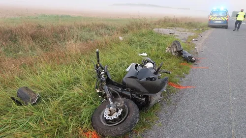 Un pilote de scooter grièvement blessé