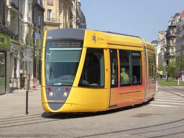 Un enfant percuté par un tram