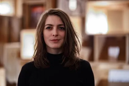 Fishbach se lance à la télé
