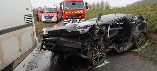 Collision avec un car scolaire : la conductrice est décédée