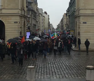 Le service public dans la rue