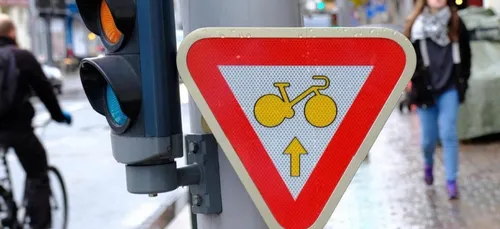 À Châlons, les cyclistes vont pouvoir griller les feux rouges