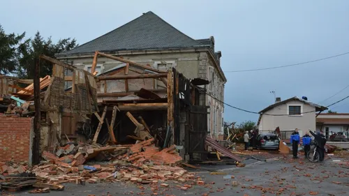 Mini-tornade et coulée de boue