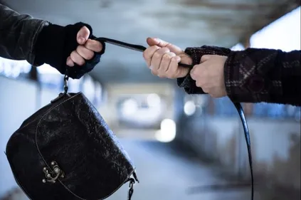 Qui peut aider Laetitia ?