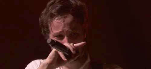 Vianney : en larmes sur scène !