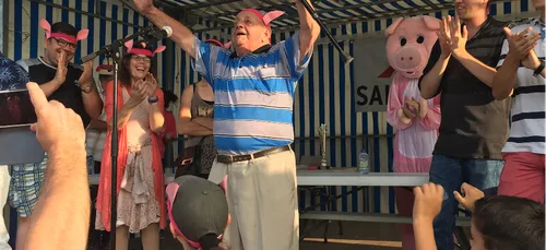 Dans la peau d'un cochon.