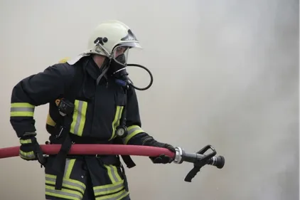 LE MAXI MARCHÉ DE NOGENT SUR SEINE, RAVAGÉ PAR LES FLAMMES