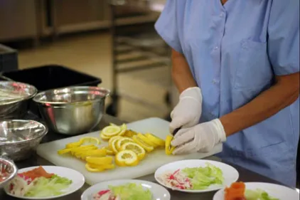 Offre d'emploi, employé de restauration collective