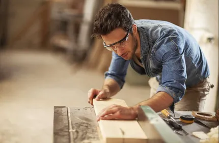 Offre d'emploi, menuisier