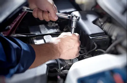 Poste mécanicien automobile