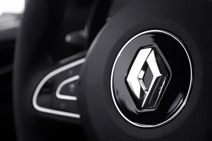 Poste de réceptionnaire après-vente carrosserie