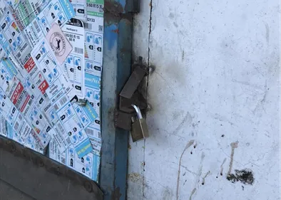 Les nomades s'installent, l'entreprise ferme