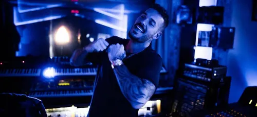 M Pokora est de retour avec "Les planètes"