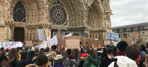 La jeunesse de la région marche pour le climat