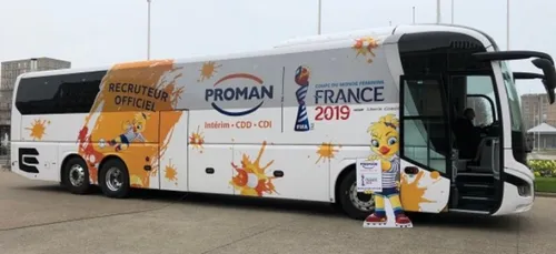 Le bus de l’emploi à Reims pour la Coupe du monde de foot féminin.