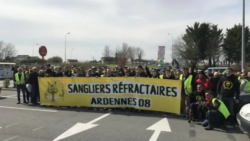 22  v'la les Gilets Jaunes