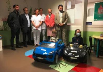 Mini-voitures au service pédiatrie.