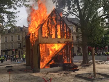 Reims panse ses plaies