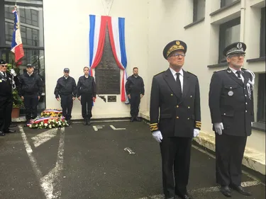 Les policiers... ces héros !