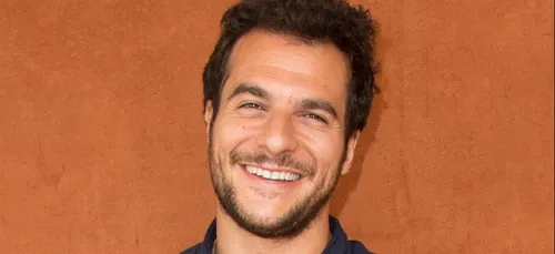 Amir, son album « Addictions » dépasse les 300 000 millions de...