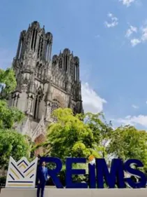 Reims s'affiche en grand