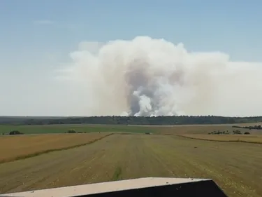 Et ça brûle encore et encore, c'est que le début