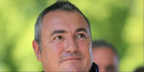 Le réalisateur de "Camping" s'intéresse aux "Filles de Reims"