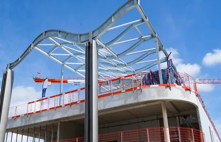 Les travaux du complexe aqualudique vont bon train à Reims