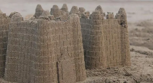 Sortez vos seaux pour faire des châteaux!