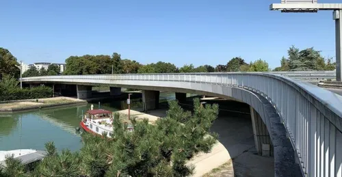 Attention travaux sur le Pont de Gaulle.