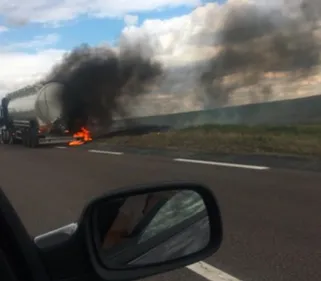Un camion en feu sur la N51 (Ardennes)