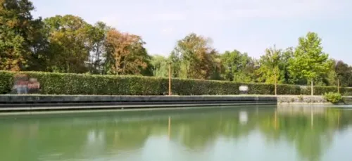 Pollution à l'hydrocarbure dans le canal de Reims