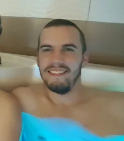 Recherche Romain désespérément