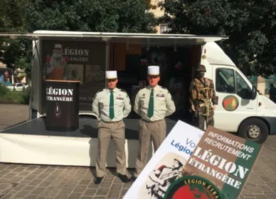 La légion étrangère recrute dans la région.