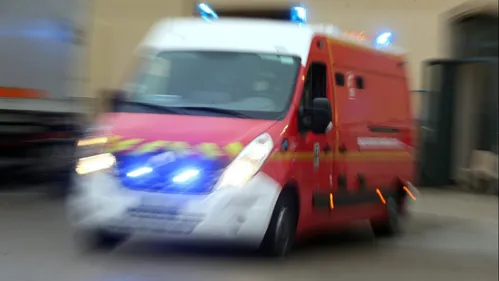 Collision entre un poids-lourd et une voiture